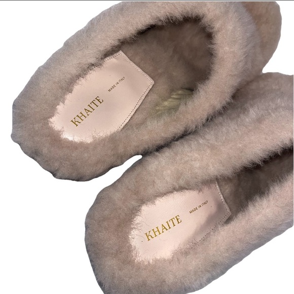 KHAITE Marion Shearling Sandals Blush Pink EU 39 Fuzzy Sherpa Slide Mules NWOT - Picture 8 of 11